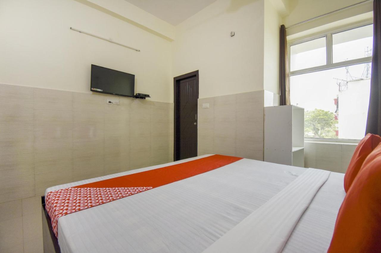 Flagship 75751 Hotel Surya Bahadrabad Екстер'єр фото