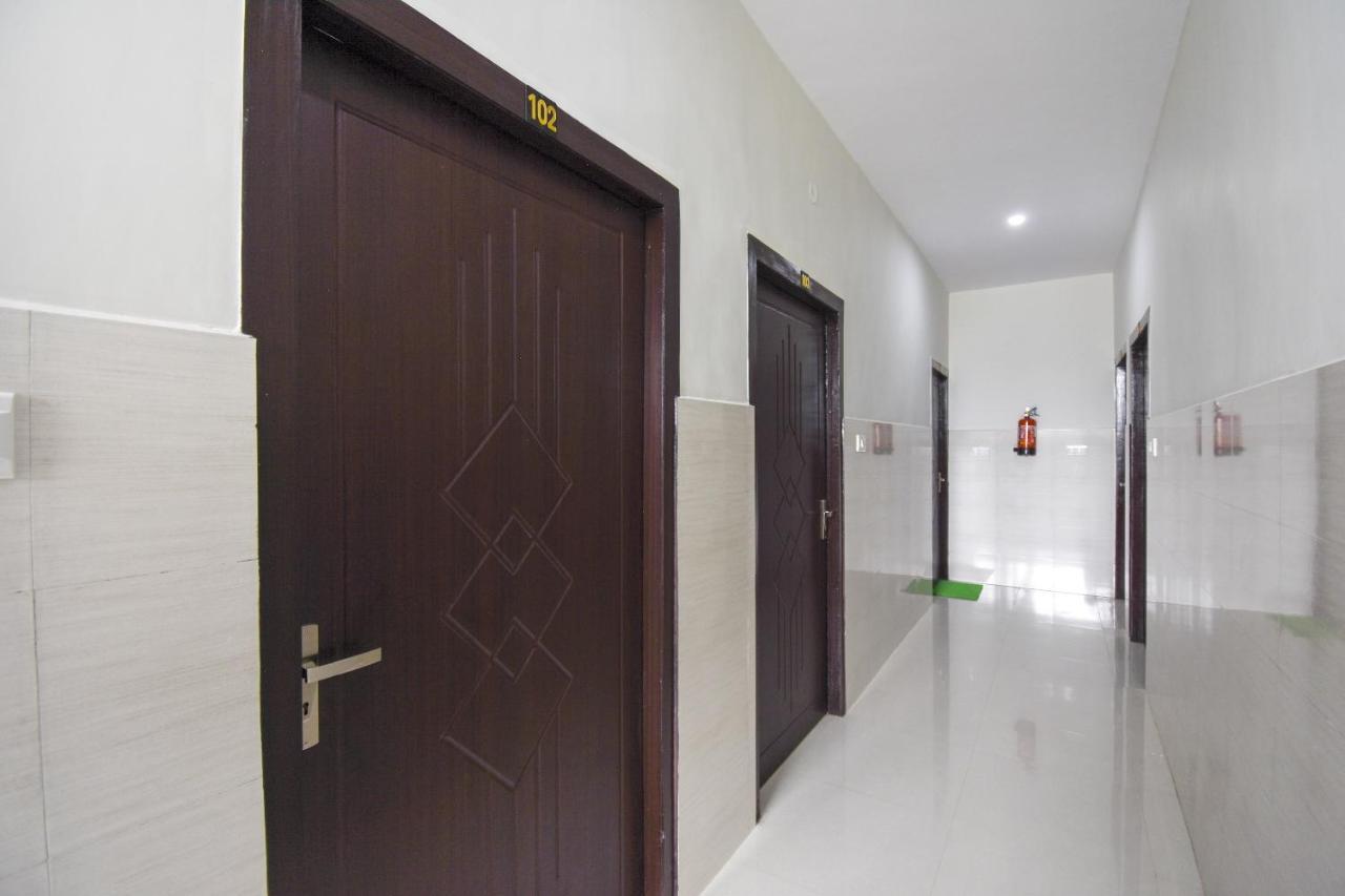 Flagship 75751 Hotel Surya Bahadrabad Екстер'єр фото