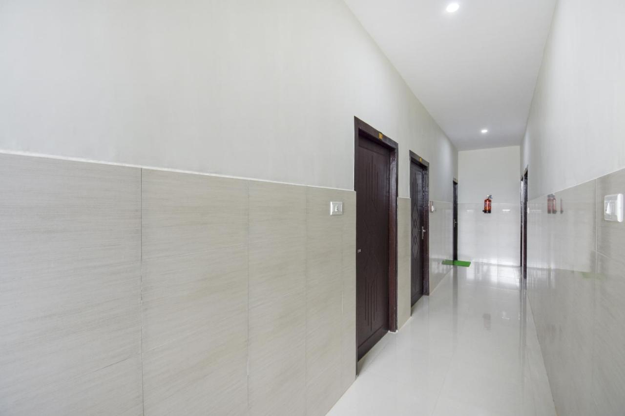 Flagship 75751 Hotel Surya Bahadrabad Екстер'єр фото