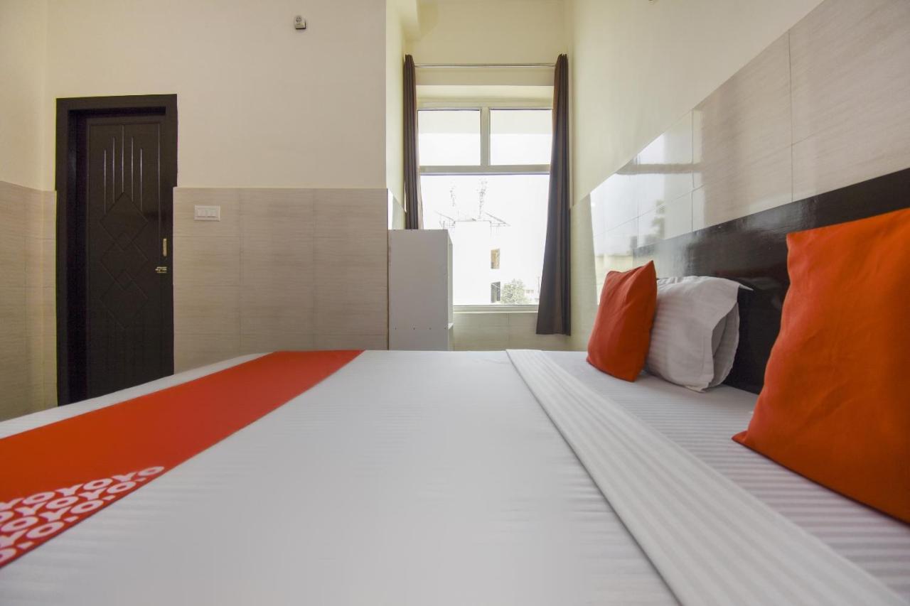 Flagship 75751 Hotel Surya Bahadrabad Екстер'єр фото