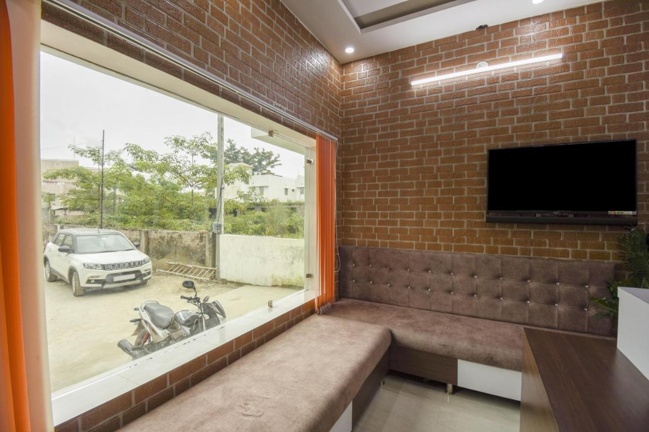 Flagship 75751 Hotel Surya Bahadrabad Екстер'єр фото