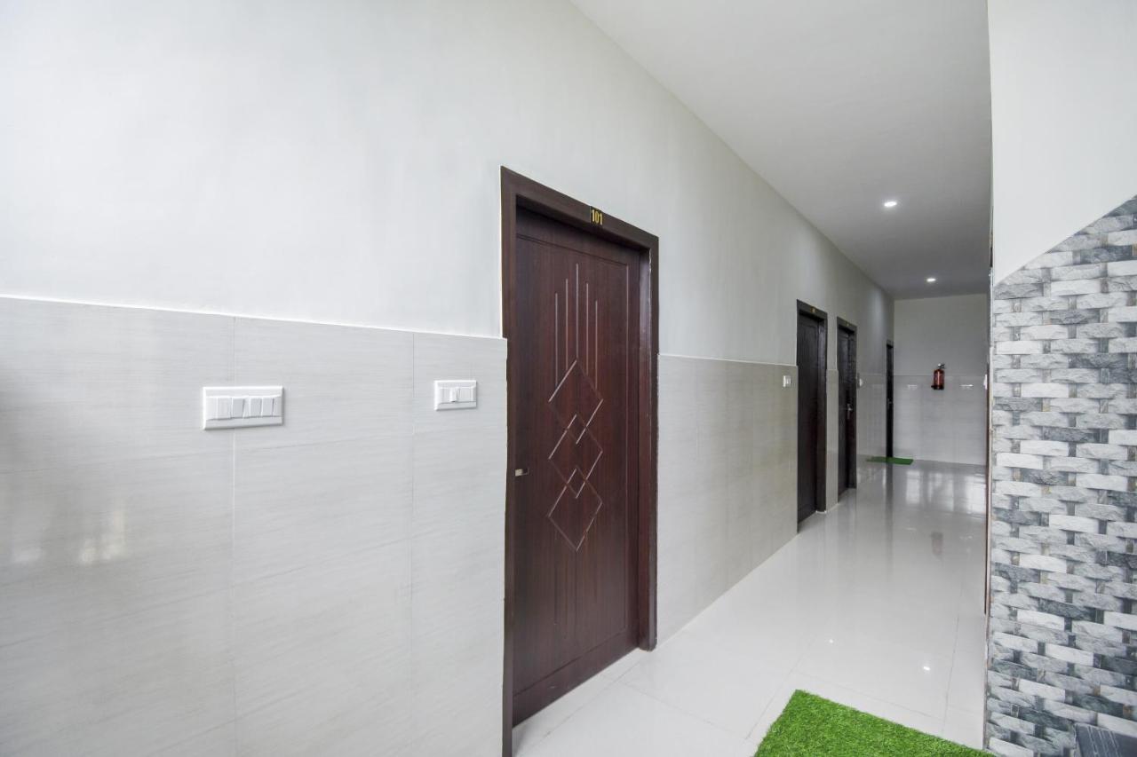 Flagship 75751 Hotel Surya Bahadrabad Екстер'єр фото